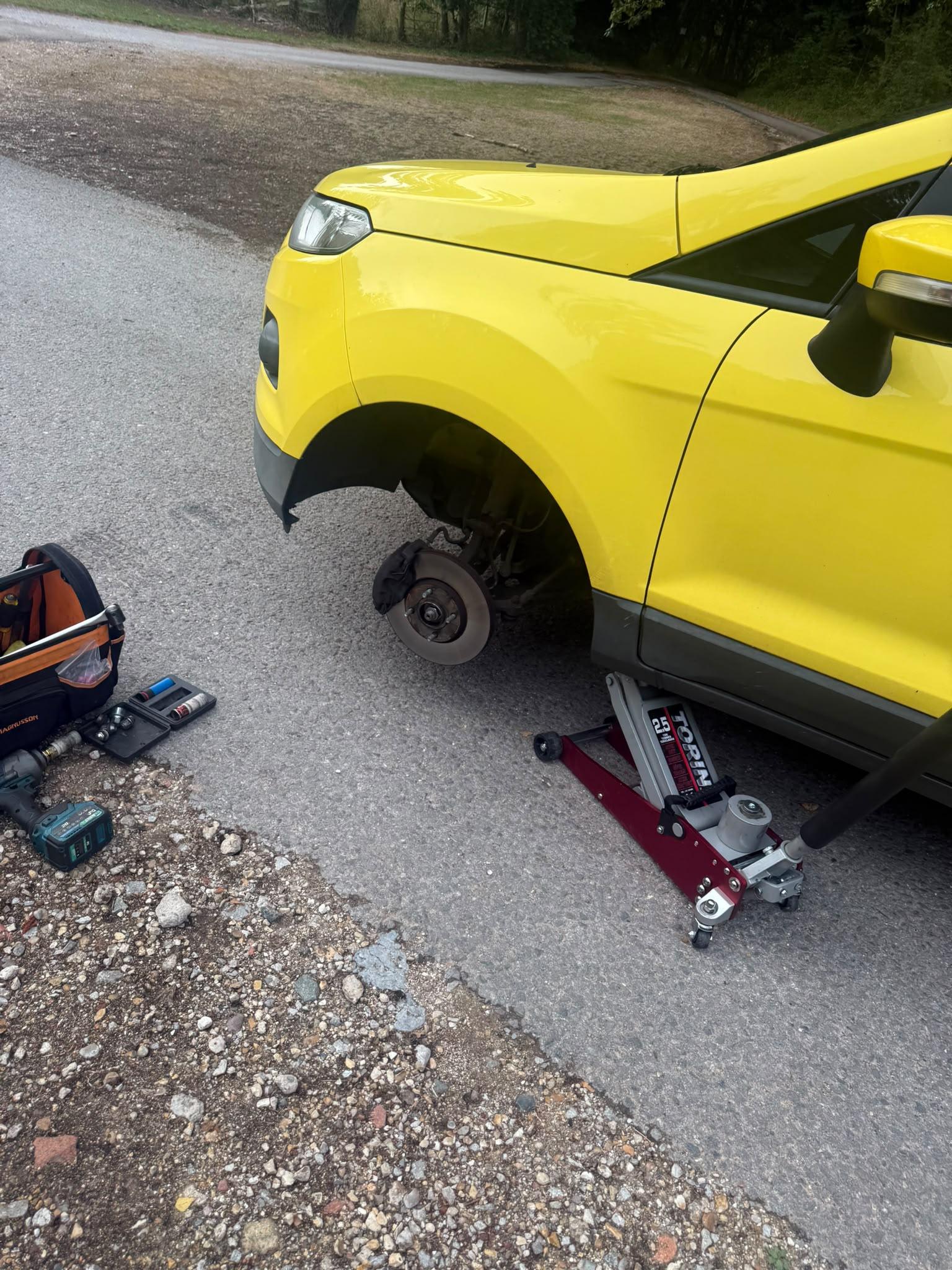 Roadside Assistance - KAJ Mobile Tyre Fitting
